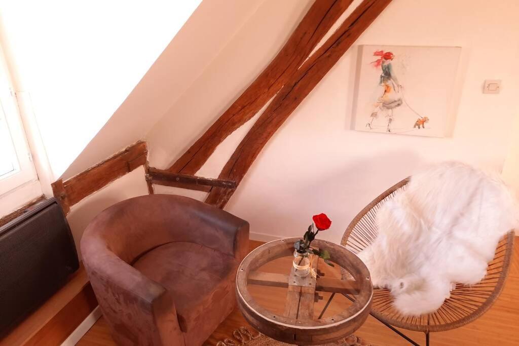 Loft De Charme A 150M De La Cathedrale Appartement Beauvais Buitenkant foto